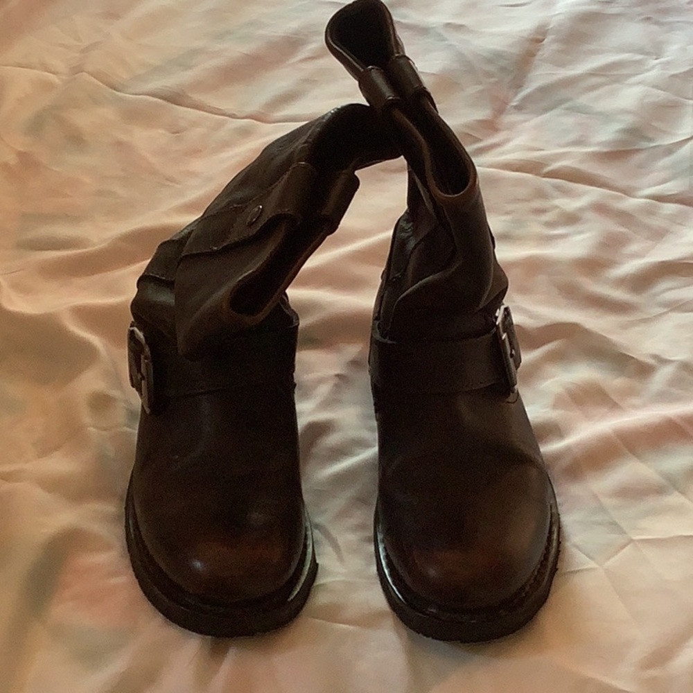 Women’s Harley Davidson Boot, Burnished Brown Leather, Size 8